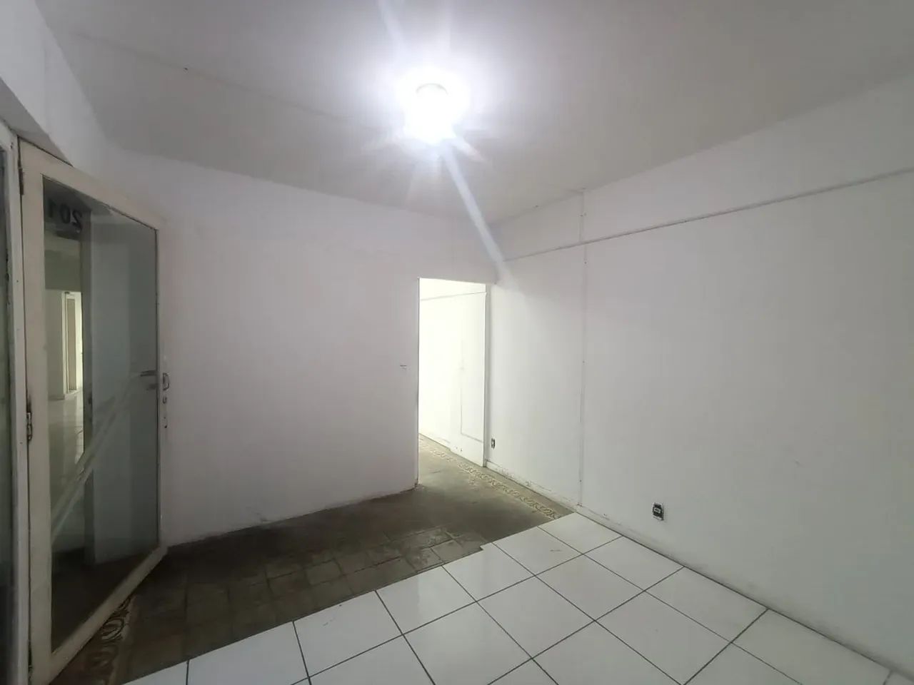 ALUGA / BARRO PRETO / LOJA 96 M² - EDIFÍCIO MONDRIAN!! - Foto 2