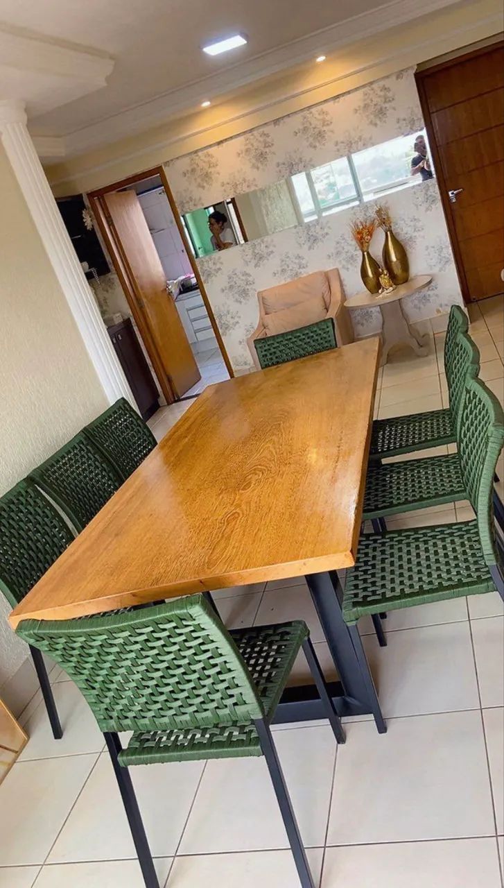 Mesa de madeira ?