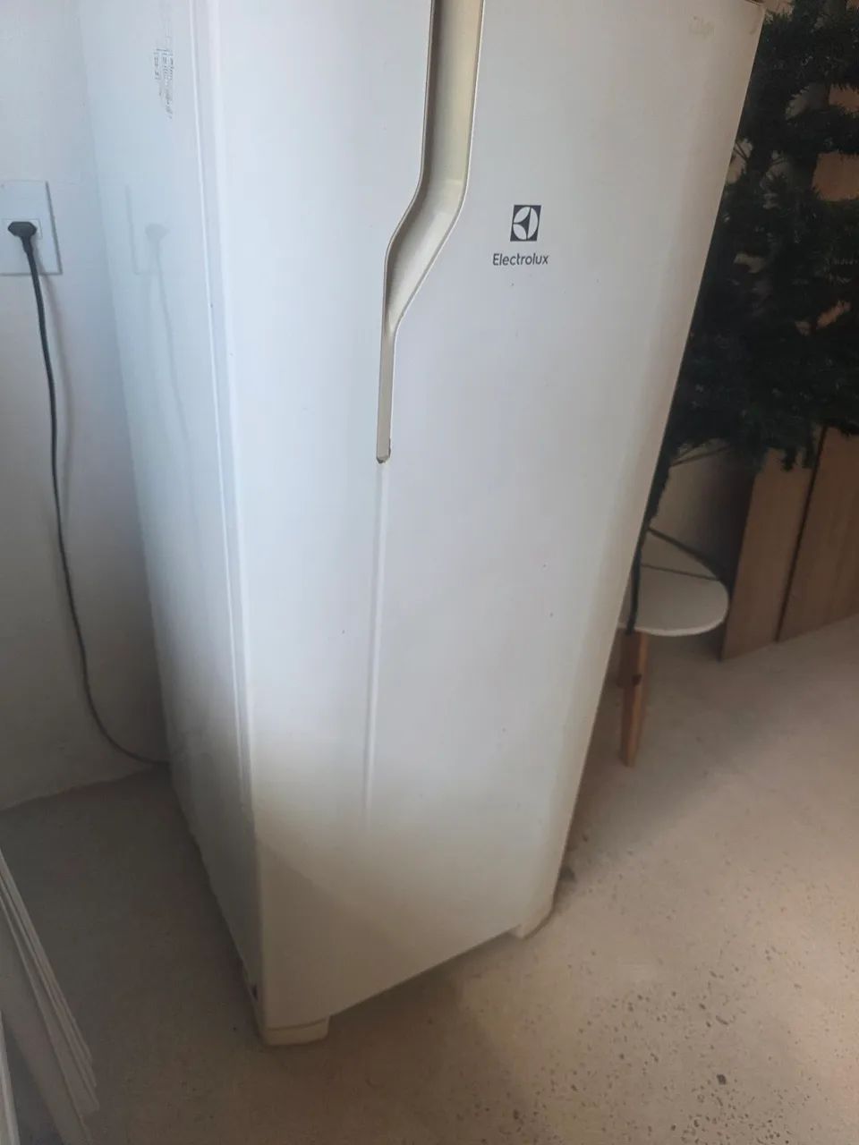Geladeira 210L