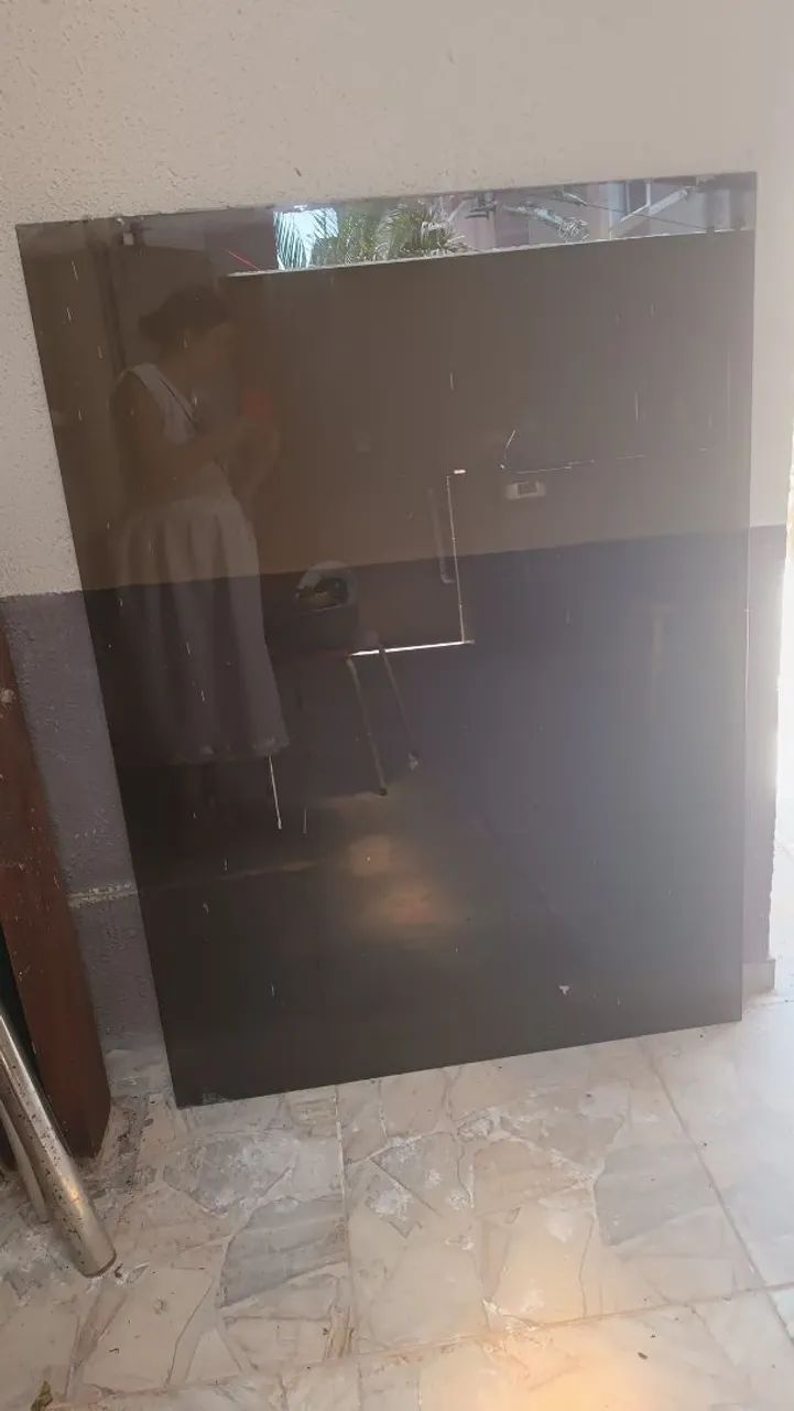 Mesa de vidro com pé cromado - Foto 2