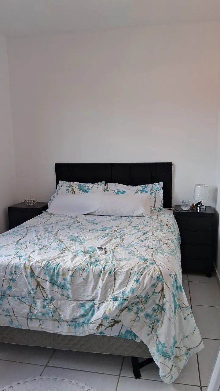Alugo quarto mobiliado100 m do mar