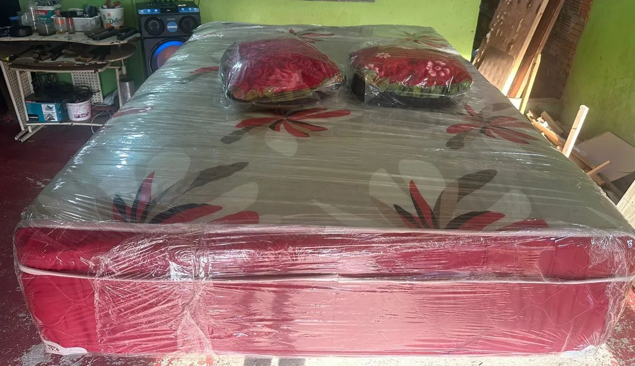 Cama de casal de mola ensacada com dois travesseiro  - Foto 3
