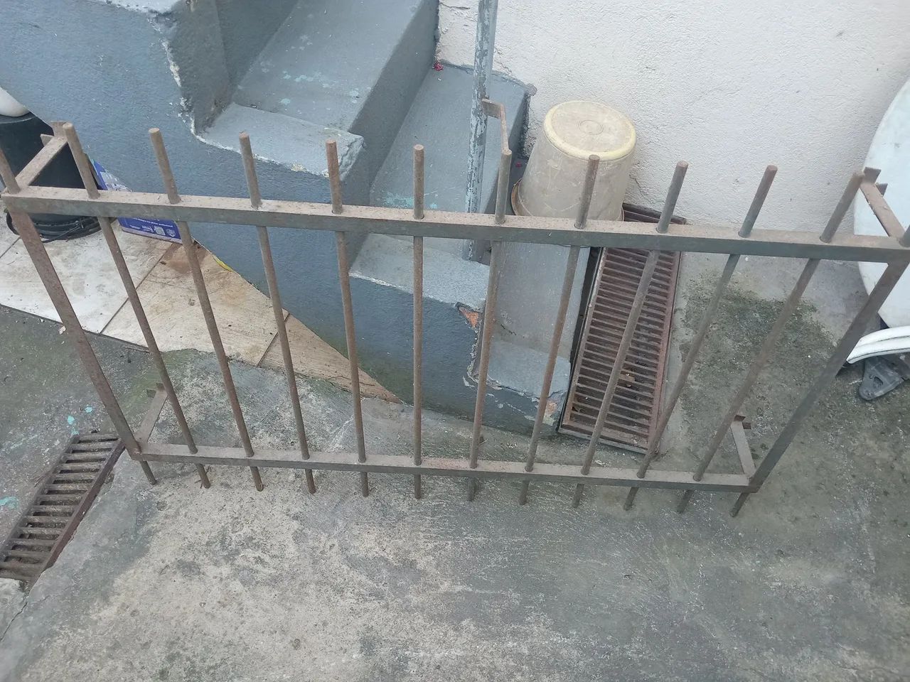 Grade de Ferro com chumbador