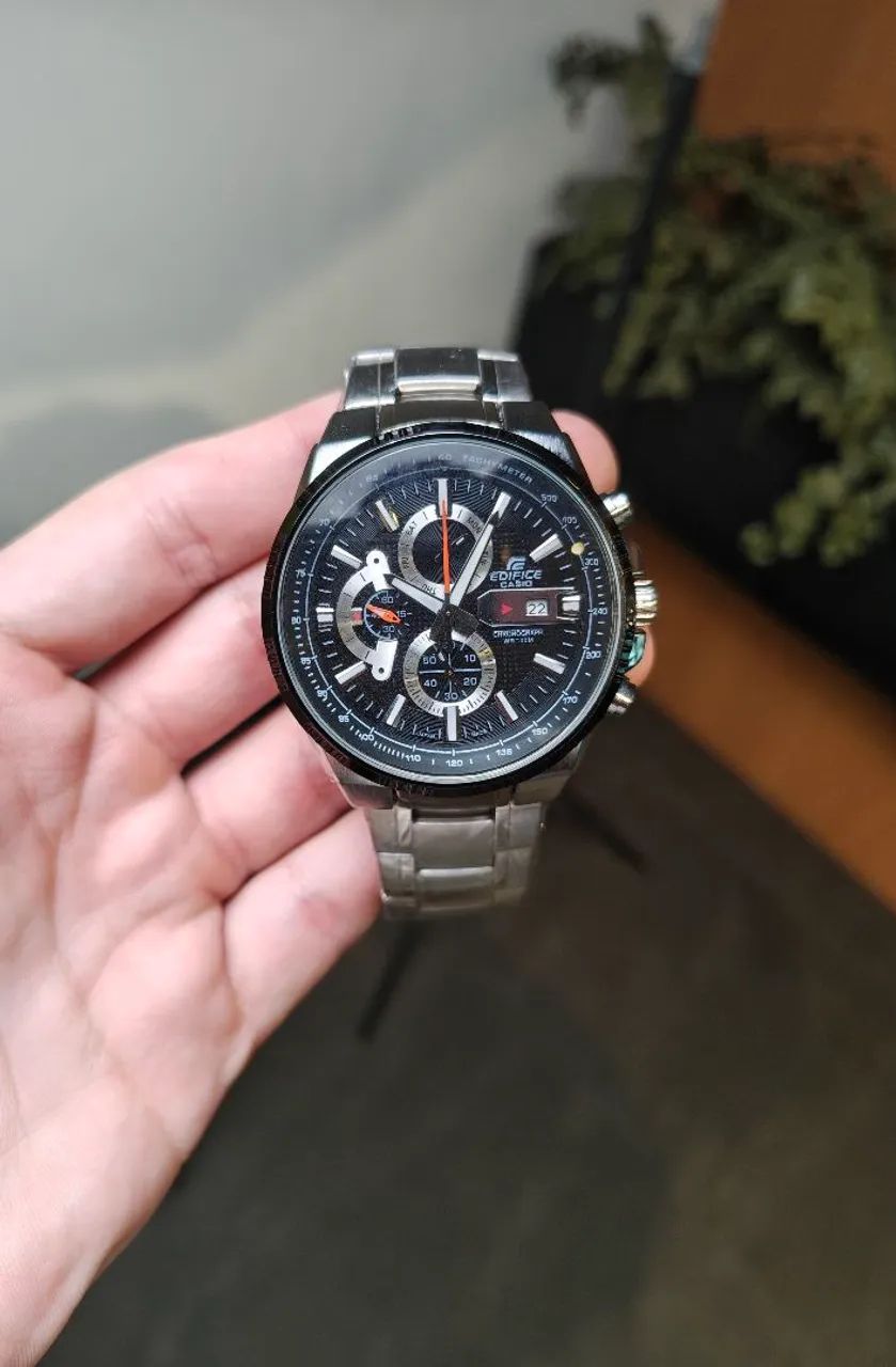 Relógio Casio Edifice Fundo preto 100% funcional
