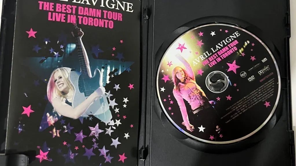 AVRIL LAVIGNE - CD + DVD - CDs, DVDs etc - Setor Leste (Gama