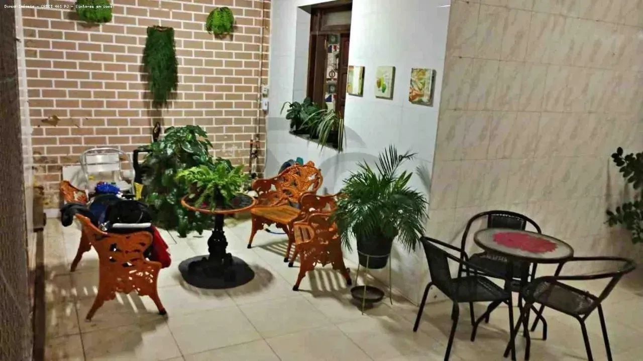 Casa de 231m² no Bairro Cirurgia: 6 Quartos, 2 Banheiros - Foto 2