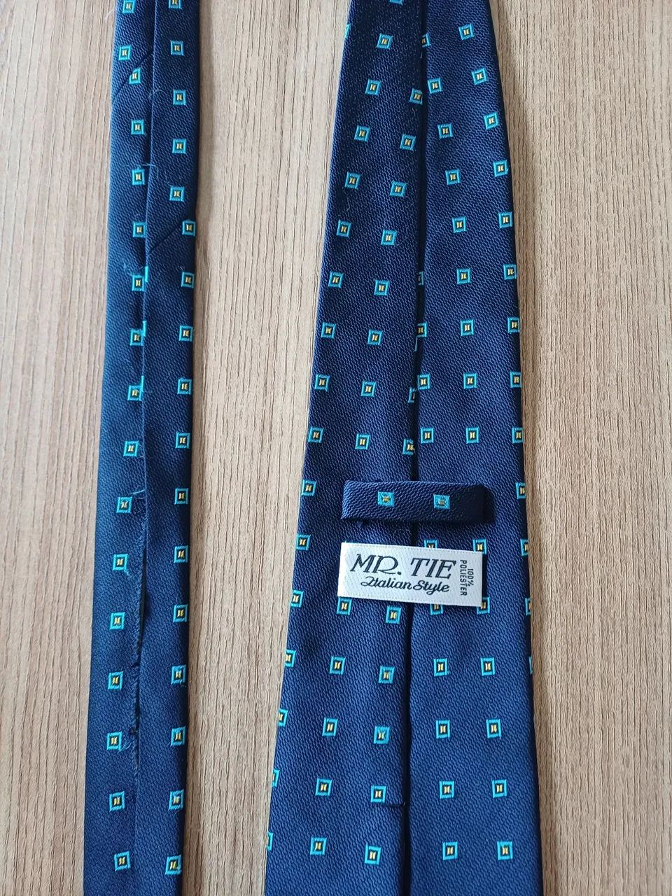 Gravata MR.Tie azul marinho com pontos azul claro. - Foto 3