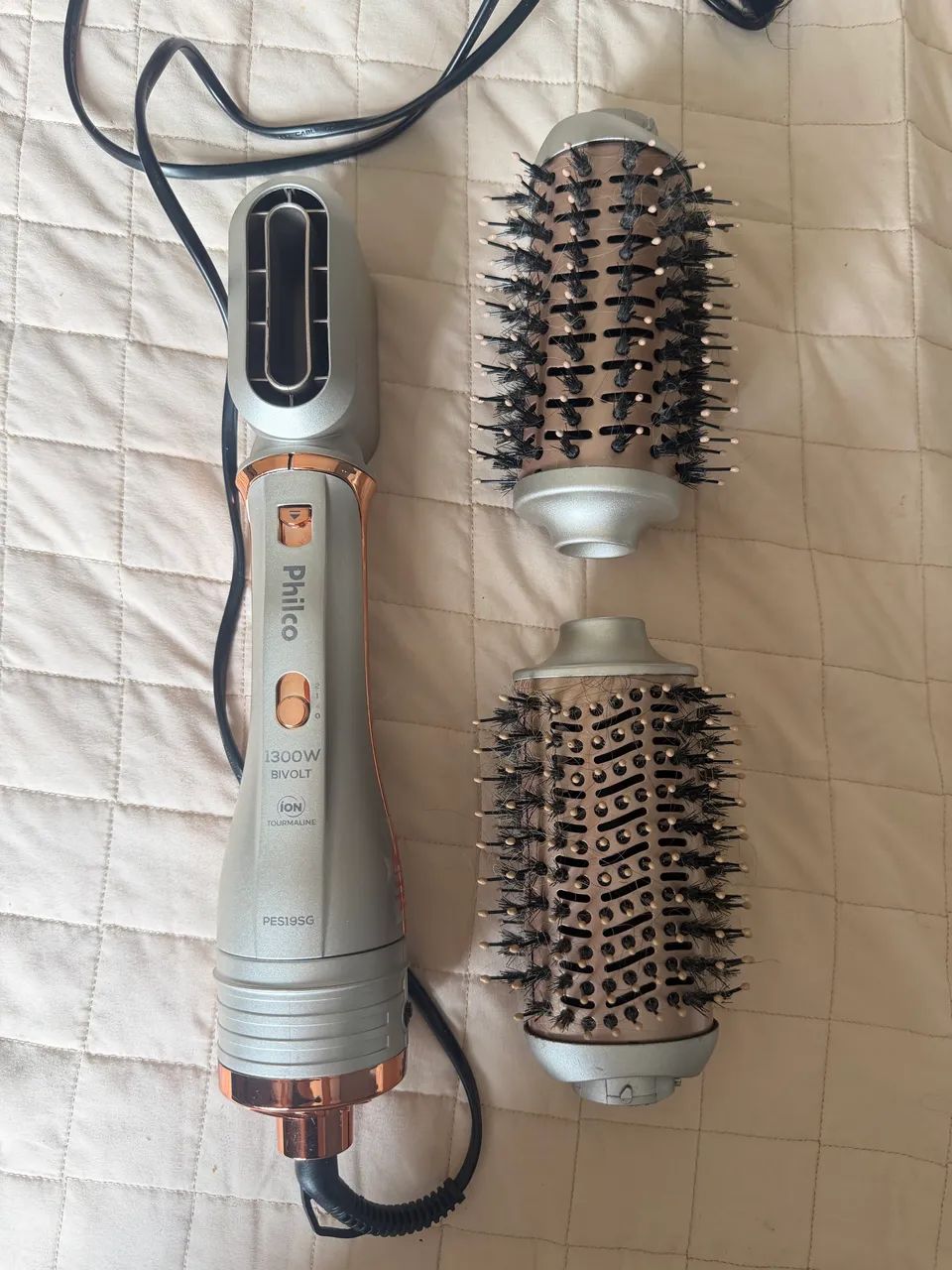 Escova secadora bivolt 