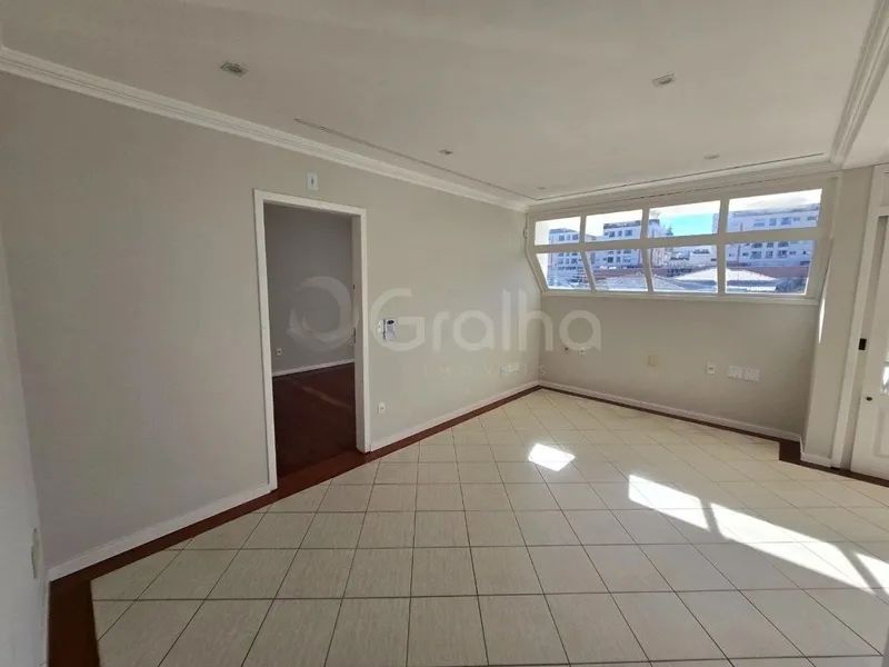 Casa residencial/comercial em Coqueiros com 4 quartos sendo 2 suítes - Foto 3