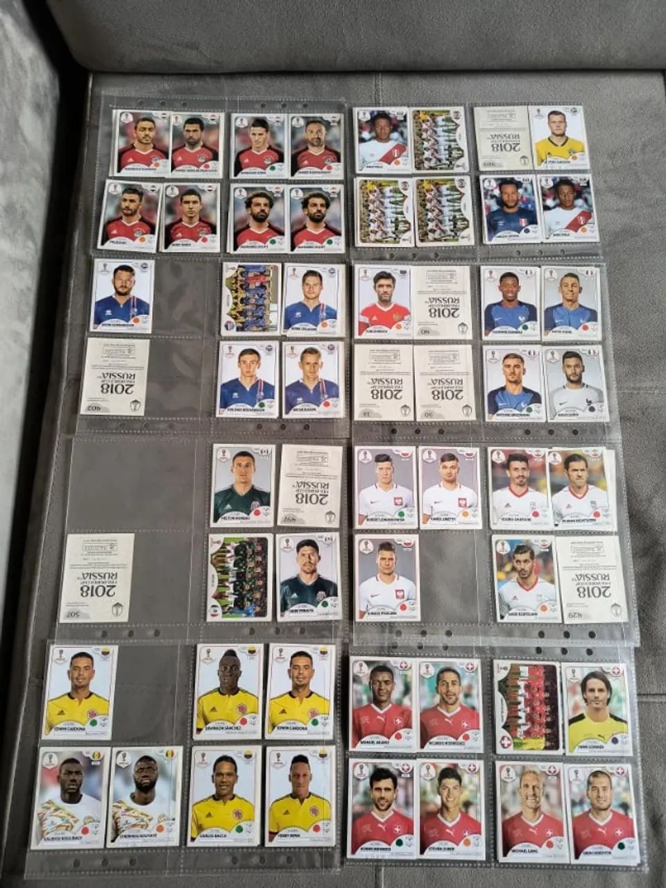 lote com 200 figurinhas copa 2018 panini - Foto 2