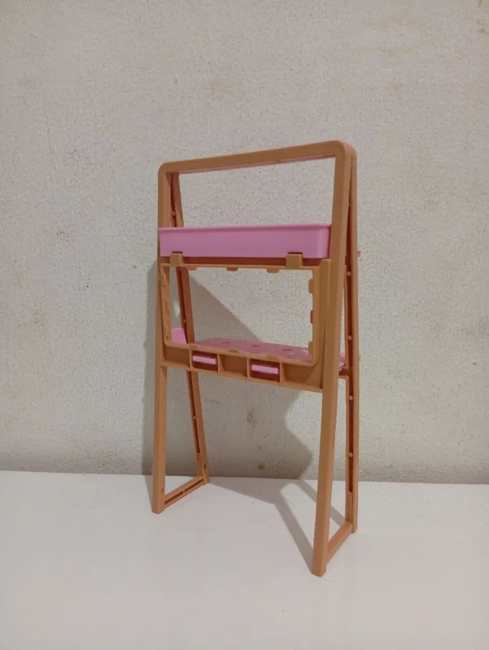 Estante para casa da Barbie  - Foto 3