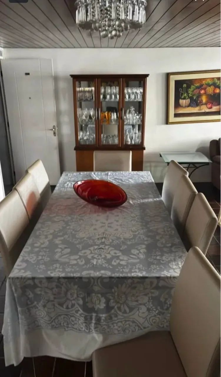 Mesa para sala de estar grande com 8 cadeiras.   - Foto 3
