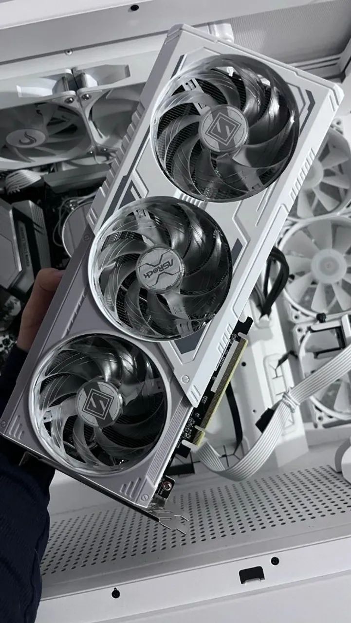 RX 9060 XT 8GB