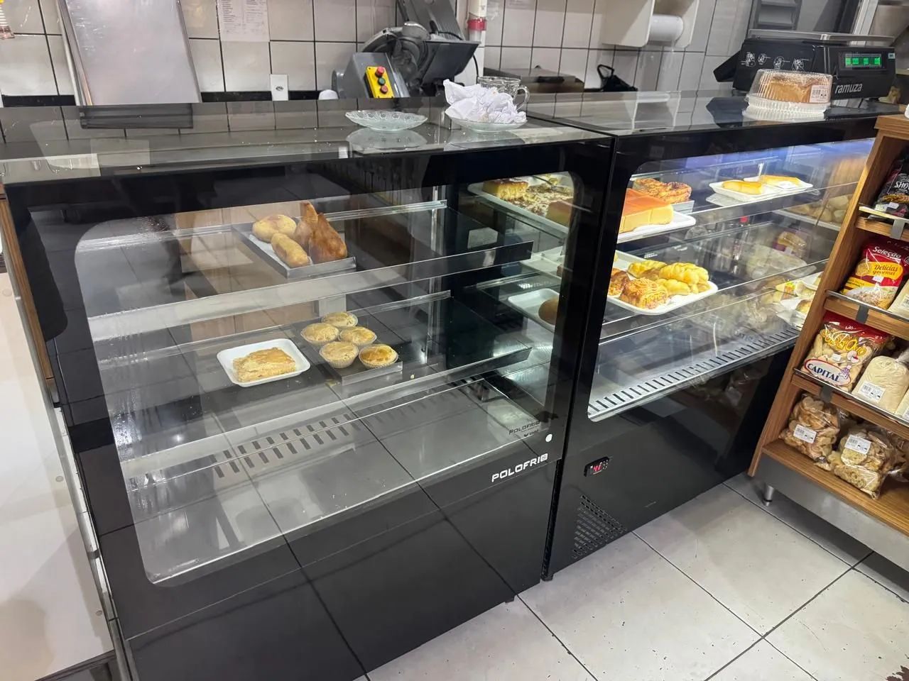 Vendo frente de Padaria em perfeito estado! - Foto 2