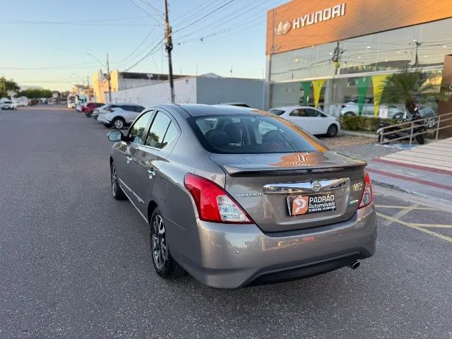 Nissan Versa Unique 1.6 16V Flexstart 4P Aut. 2017 - Foto 4