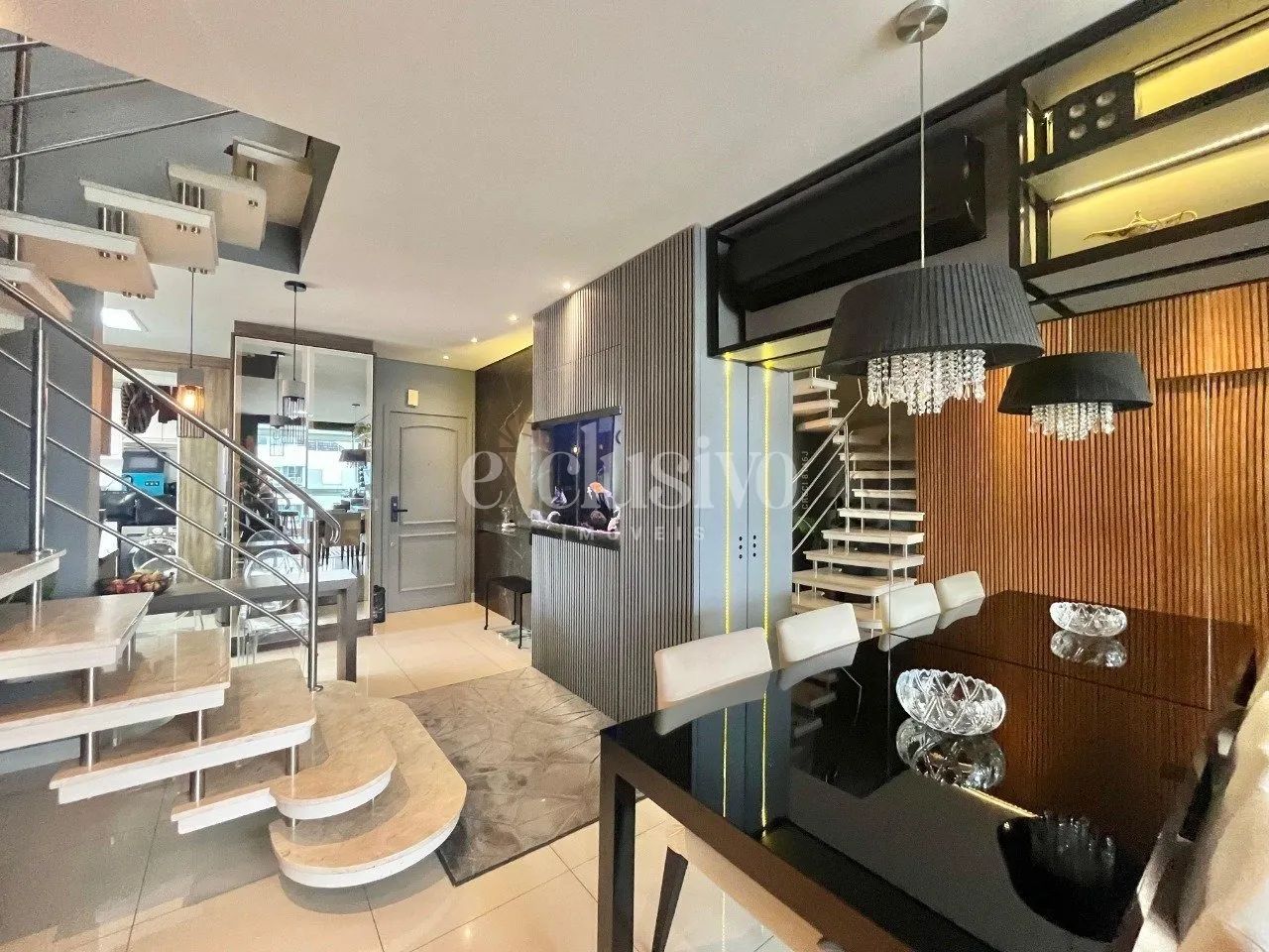 Apartamento Duplex 3 dormitórios em Coqueiros - Foto 5