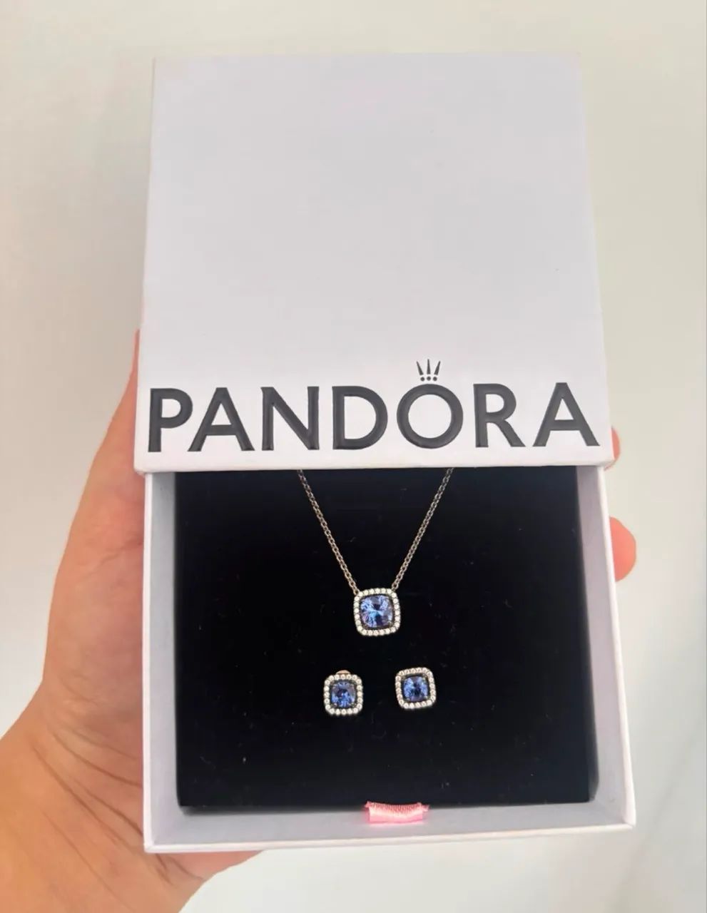 Conjunto Original Pandora (Colar e Brincos) Nunca Usado, Nota e Certificado.