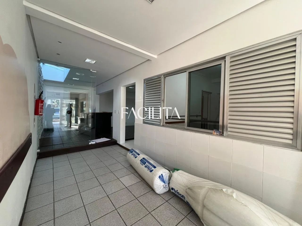 Ponto comercial com 4 salas no bairro Santa Mônica, Florianópolis - Foto 3