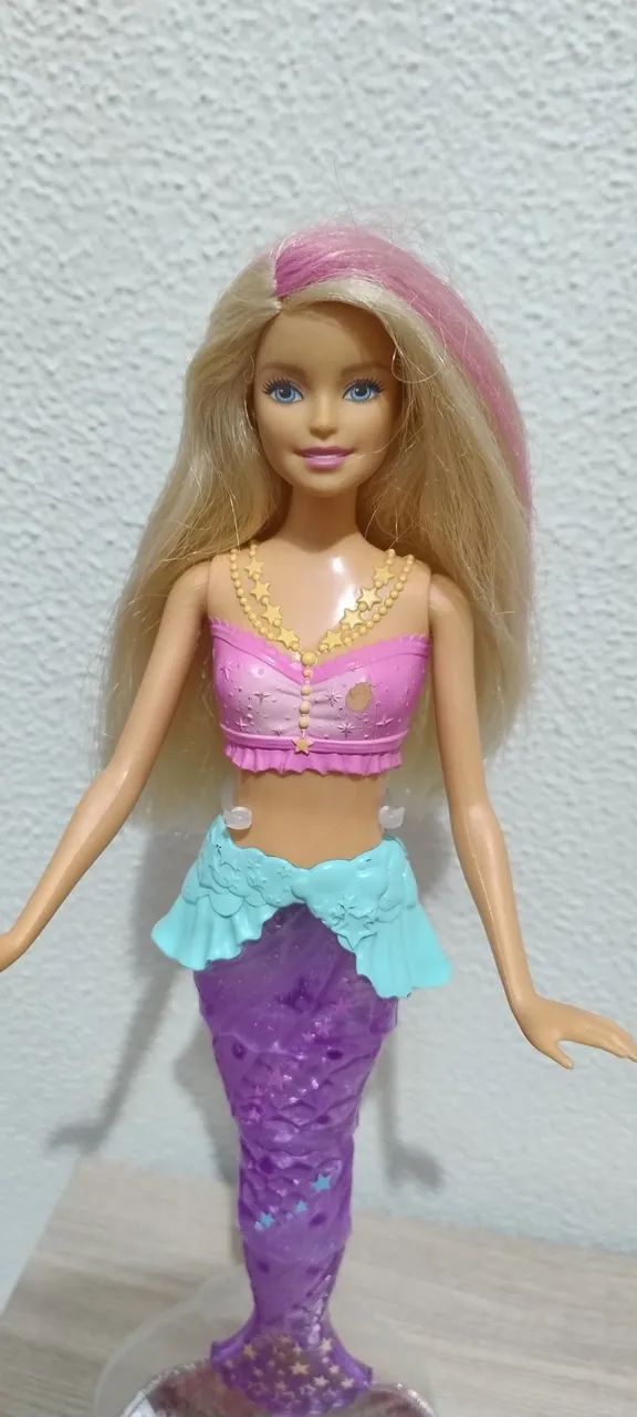 Boneca Barbie Sereia - Luzes do arco-íris - Dreamtopia - Foto 4