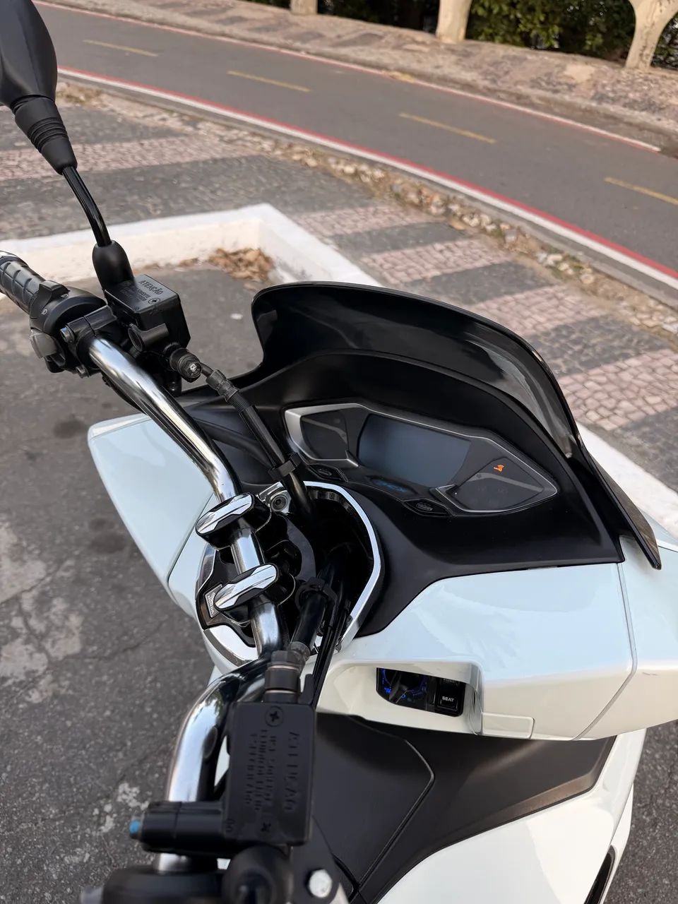 PCX 2023 Baixa Quilometragem l ACEITO CARTÃO - Foto 3