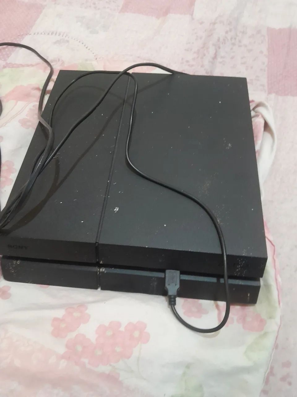 ps4 com 2 controles  - Foto 2
