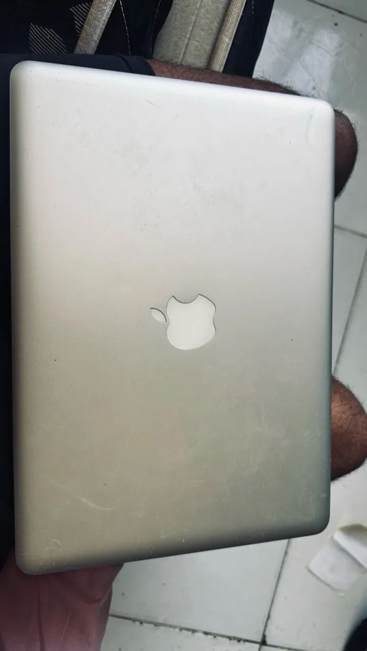 MacBook retirada de peça 