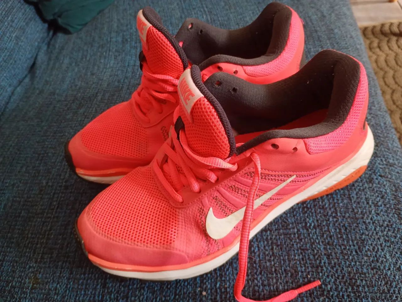 Nike  - Foto 3