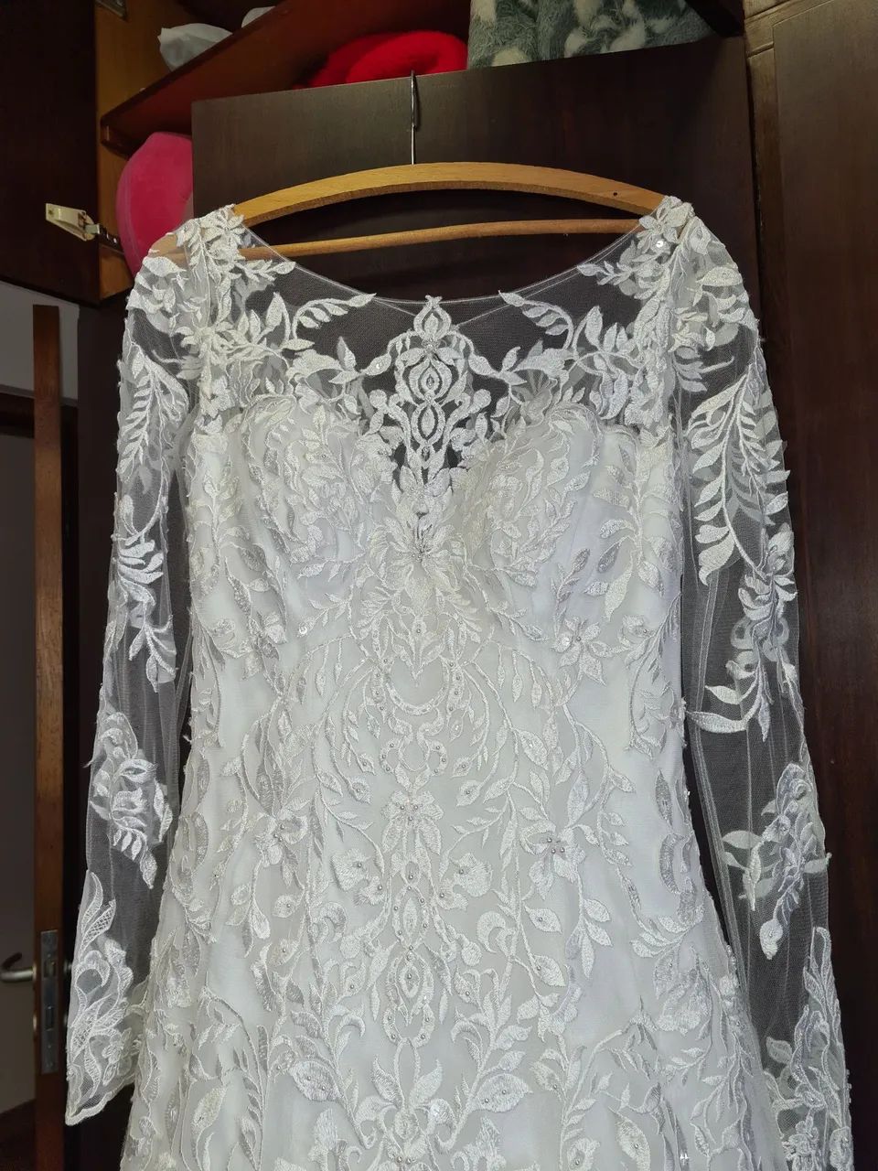 Vestido de Noiva com véu longo - Foto 3