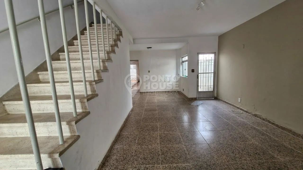 Casa Assobradada à venda Residencial e Comercial com 3 dormitórios e 2 vagas - Foto 2