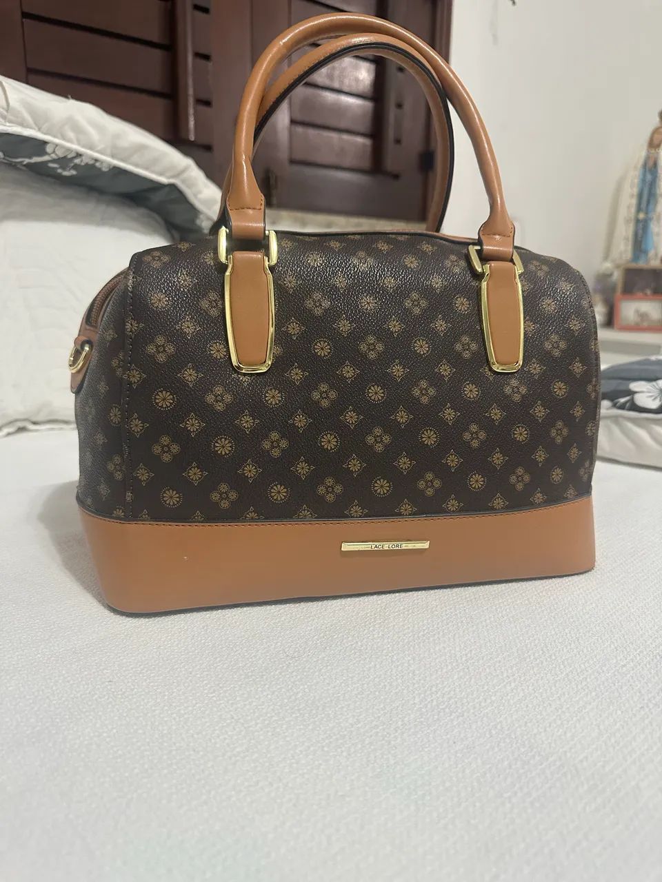 Bolsa listra, em perfeito estado  - Foto 2