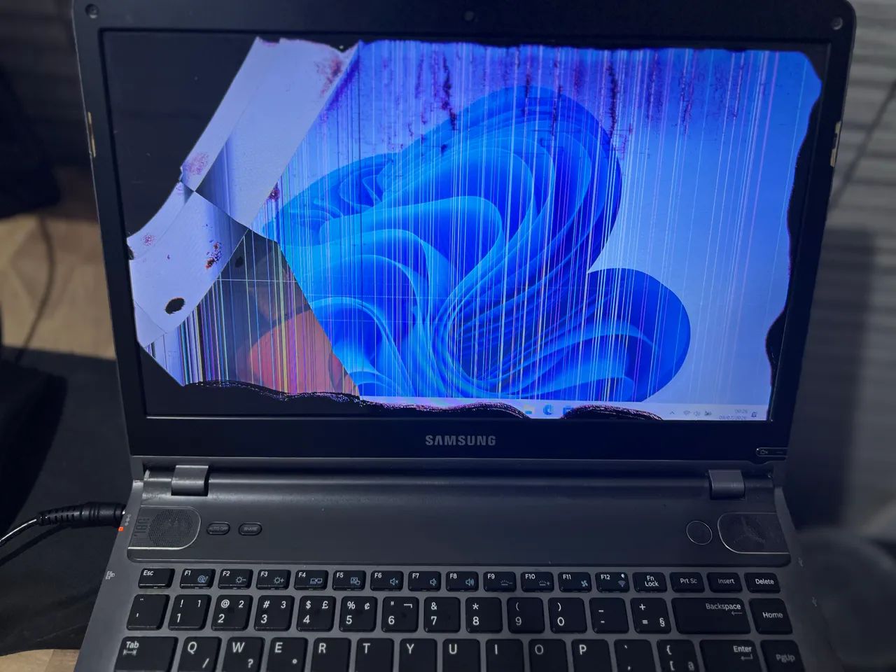 Notebook Samsung i5 2410M - Foto 3