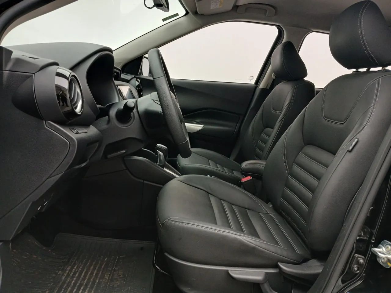 Nissan Kicks Advance 1.6 16V Flex Aut., foto 16 de 18