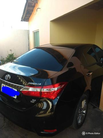 Corolla preto