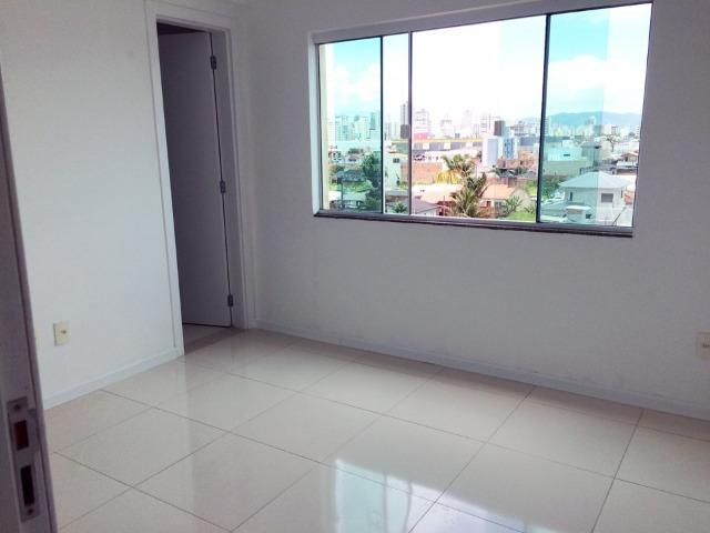 Lindo Apto com 3 suites e 2 vagas de Garagem - Permuta - Foto 7