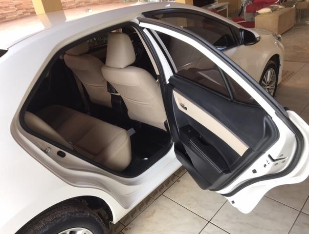 Vende-Se Corolla Altis 16/17 2.0 automático, - Foto 13