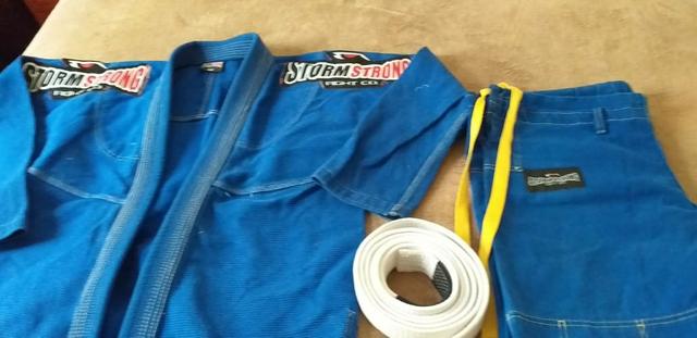 Kimono Jiu Jitsu Storm Strong A2