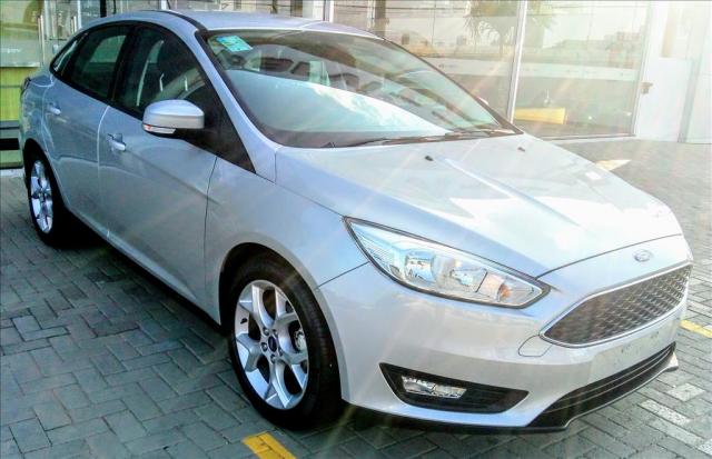FORD FOCUS 2.0 SE FASTBACK 16V FLEX 4P POWERSHIFT