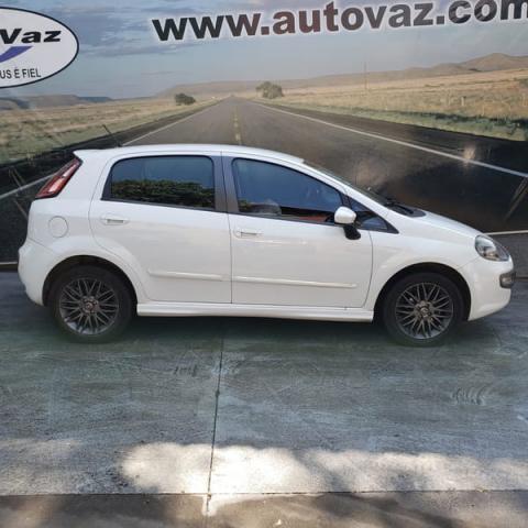 FIAT PUNTO SPORTING 1.8 8v(Flex) 4P 2015 - Foto 8