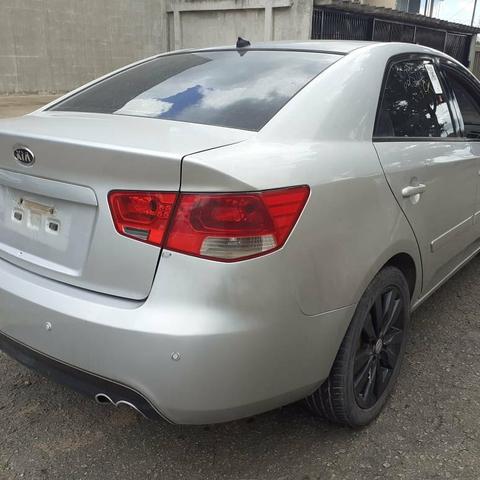 Sucata kia cerato 2010 - Foto 3