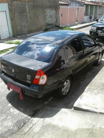 Carro Clio sedan 1.6 - Foto 4