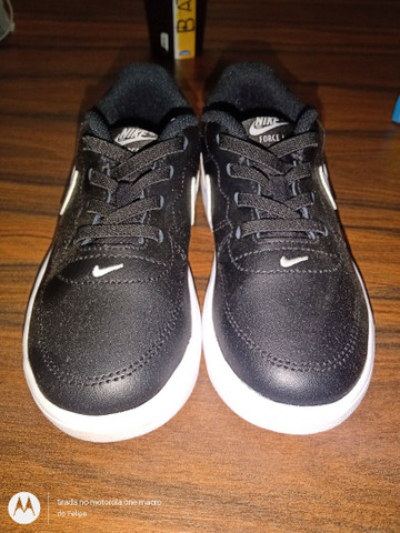 tenis nike tamanho 26