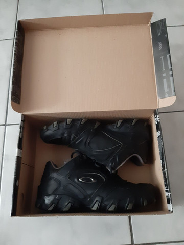 tenis oakley 8.0