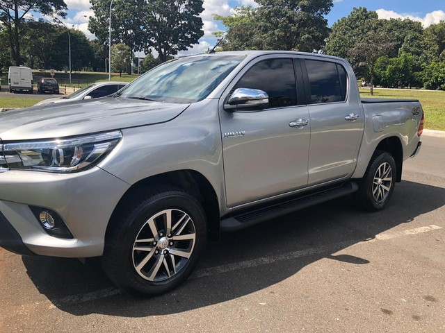 HILUX SRX 4×4 CD 2.8 ANO 2017 AUTOMÁTICO