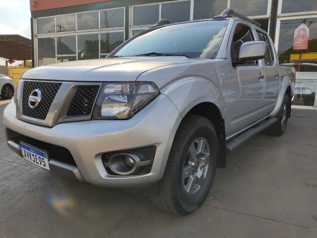 FRONTIER 2014/2014 2.5 SV ATTACK 4X4 CD TURBO ELETRONIC DIESEL 4P MANUAL