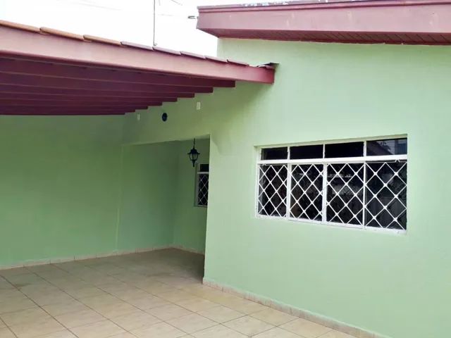 Casa para Venda - Americana / SP no bairro Parque Liberdade, 2 dormitórios,  sendo 1 suíte, 1 banheiro, 3 vagas de garagem, área total 150,00 m², área  construída 180,00 m²