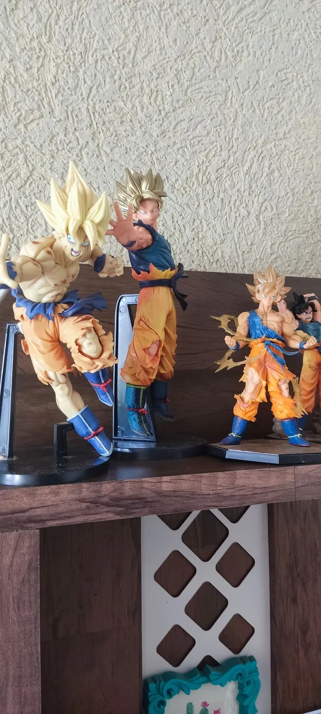 Boneco do goku ssj  +11 anúncios na OLX Brasil