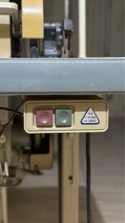 Máquina de Costura Reta Industrial  - Foto 2