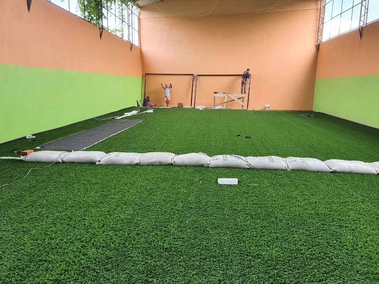 Arena coberta e com grama sintética  - Foto 3