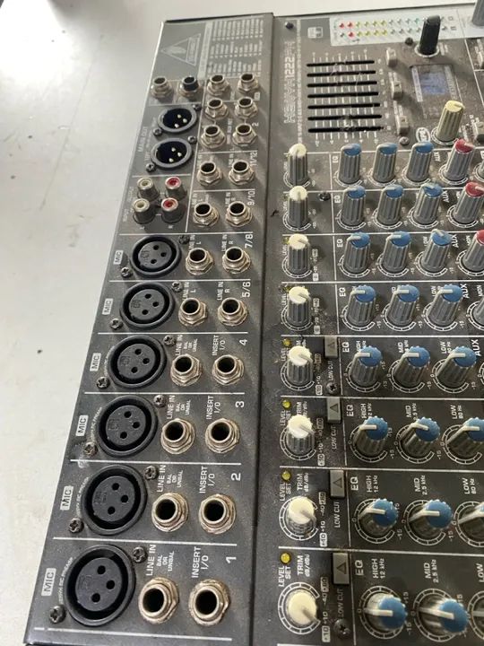 Mesa de Som Behringer Xenyx 1222FX - Foto 4