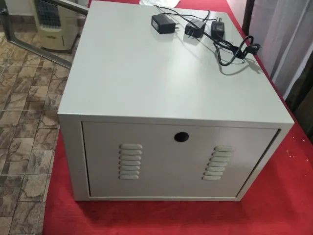 caixa com switch com 100 portas e PABX - Foto 4